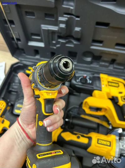 Набор инструмента DeWalt 4 в 1