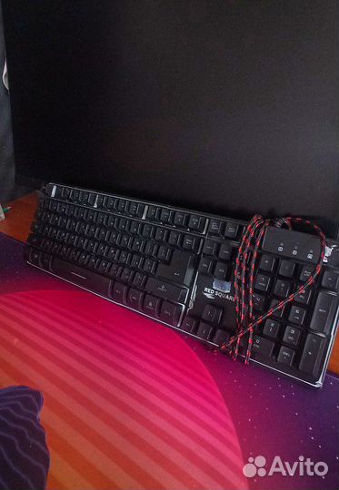 Беспроводные наушники, клавиатура, геймпад