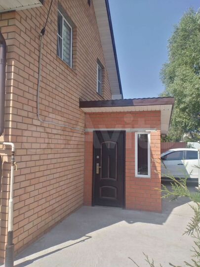 Дом 101 м² на участке 8 сот.