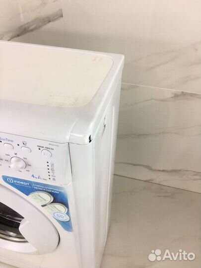 Стиральная машина бу Indesit узкая 4 кг