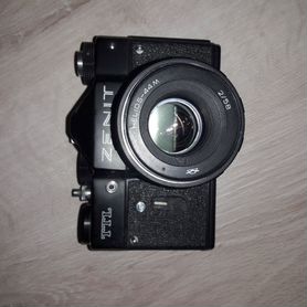 Продам советский фотоаппарат zenit TTL