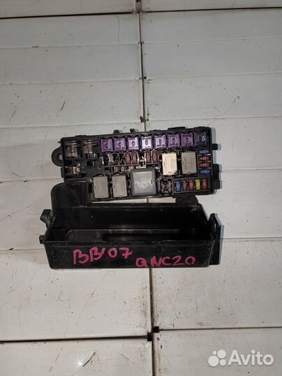 Блок предохранителей toyota BB QNC20 K3-VE