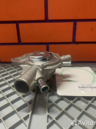 Водяной насос Mtrcedes w203