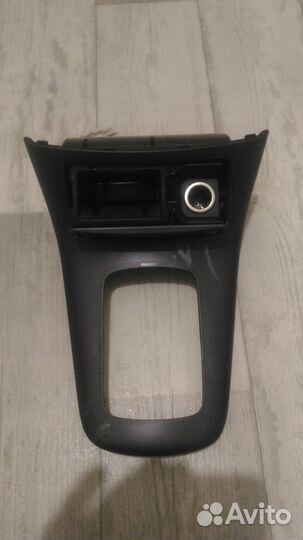 Пепельница с рамкой Toyota Avensis в Красноярске