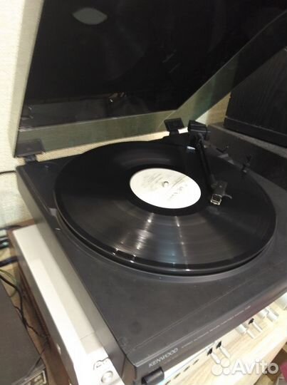 Проигрыватель винила Kenwood P-28