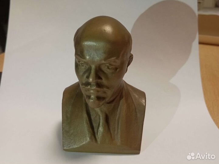 Бюст ленина бронза