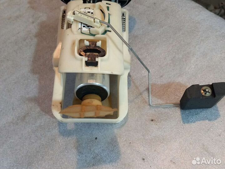 Топливный насос BMW3 E46