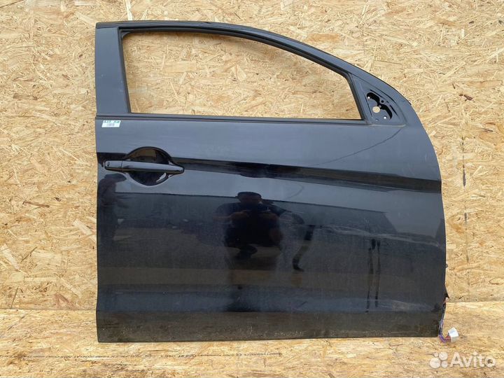 Передняя правая дверь Митсубиси асх
