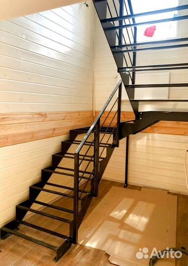Лестница из листового металла