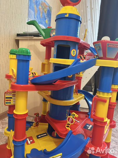 Парковка для машинок большая