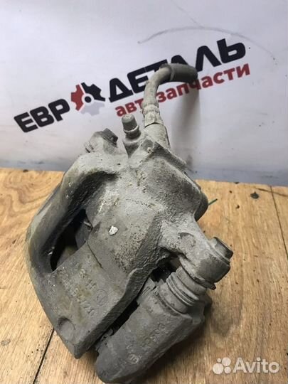 Суппорт передний правый Albea