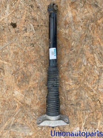 Hyundai Tucson lll Задняя стойка амортизатора