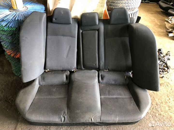 Задний диван Mitsubishi Lancer 10 седан 1.5 2008