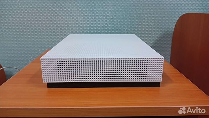 Xbox One S 1TB