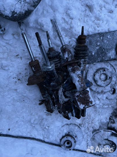 Ваз лада 2114/2110 /2108 передние стойки