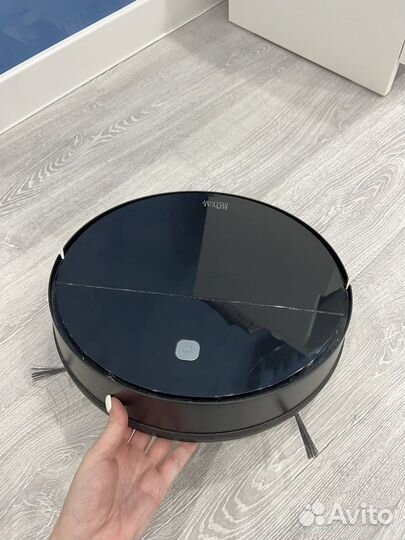 Робот-пылесос royal wellfort