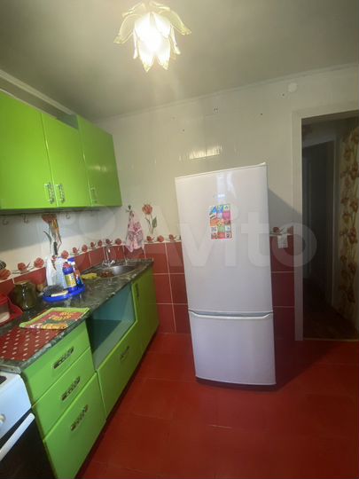 2-к. квартира, 42 м², 1/3 эт.