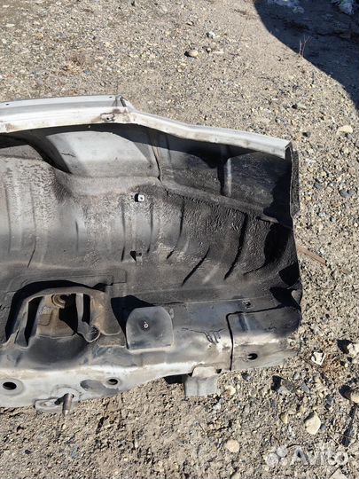 Крыло правое заднее Mitsubishi Pajero 4 2010 год