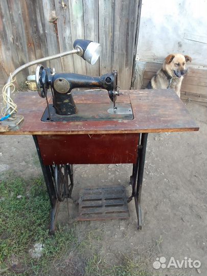 Швейная машина Подольск