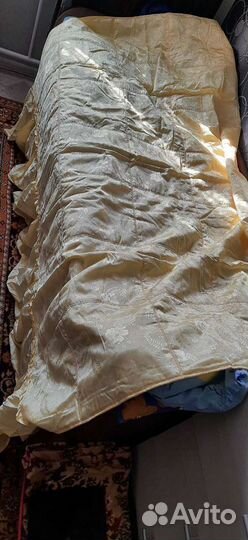 Покрывало новое (простегано на подкладе)