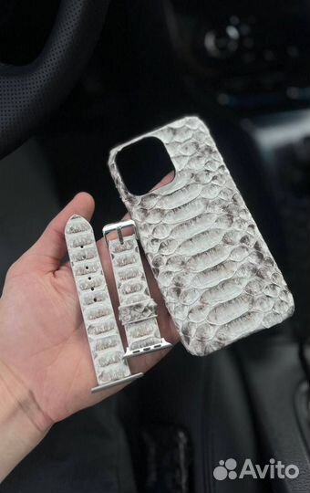 Чехол на iPhone