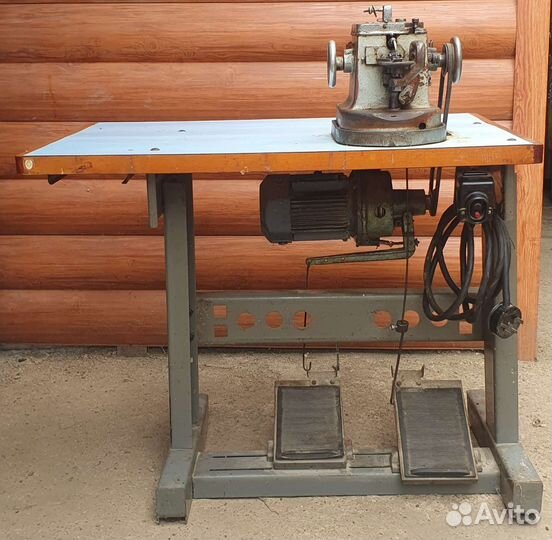 Скорняжная швейная машина