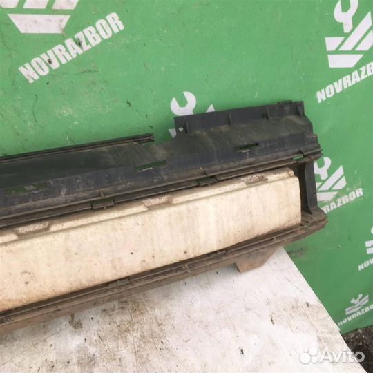 Наполнитель заднего бампера Вольво C40