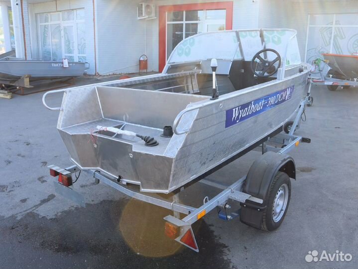 Моторная лодка Wyatboat 390DCM (увеличенный бор