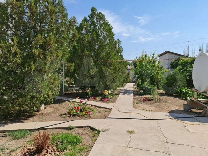 Коттедж 470 м² на участке 12 сот.