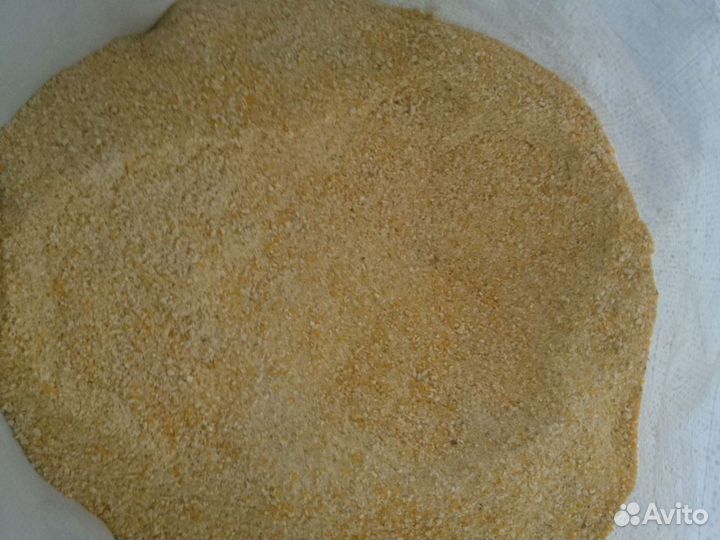 Кукуруза молотая в мешках