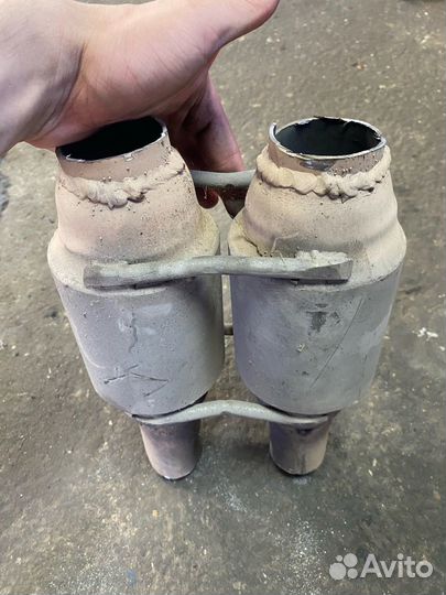 Катализатор универсальный