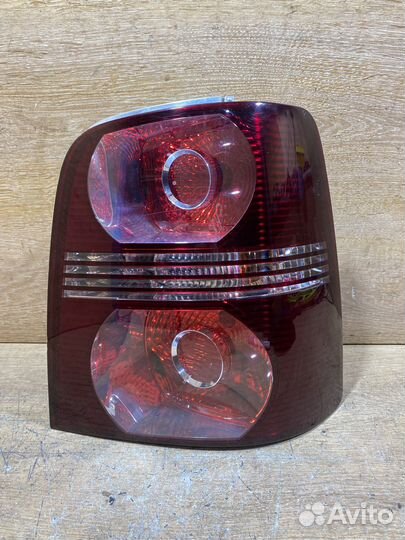 Фонарь задний правый VW Touran рест Арт. 111264