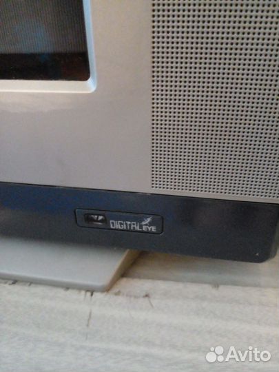 Раритетный телевизор с проигрывающими системами