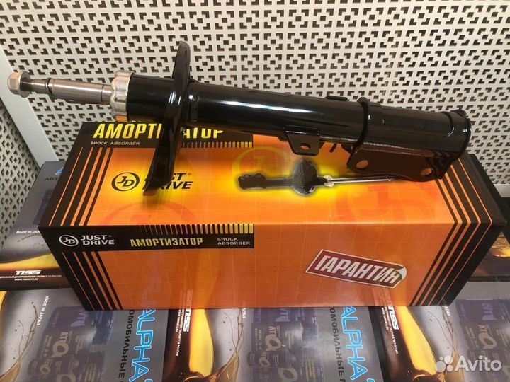 Стойка газомасляная задняя левая toyota-camry