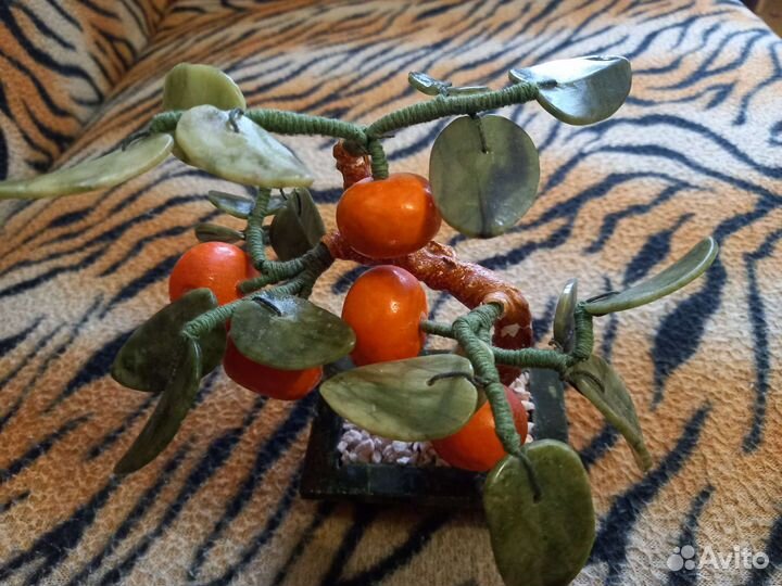 Дерево счастья из камней