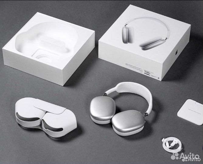 AirPods Max Silver