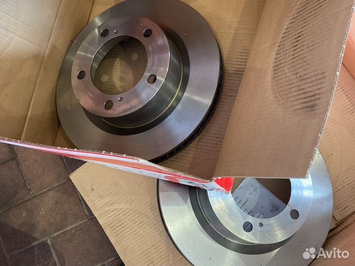 Диски тормозные передние Toyota, Lexus Brembo