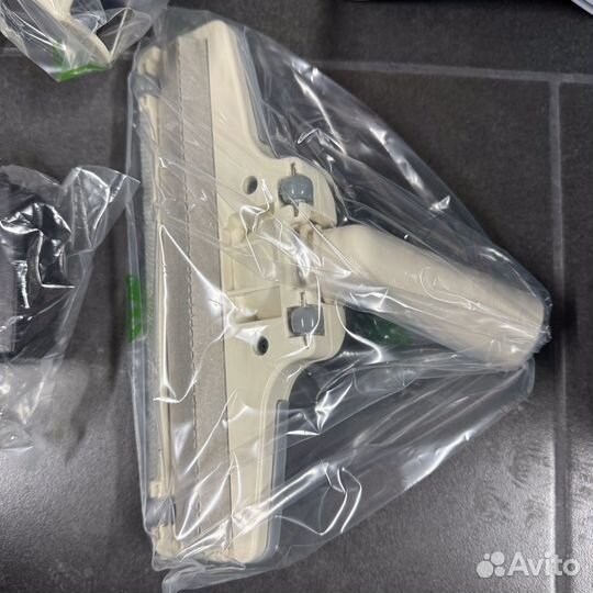 Пылесос Makita оригинал + аккумулятор + зарядка