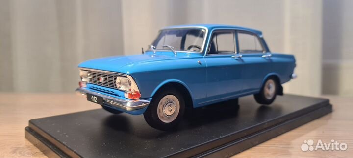 Модели автомобилей 1:24 Москвич 412
