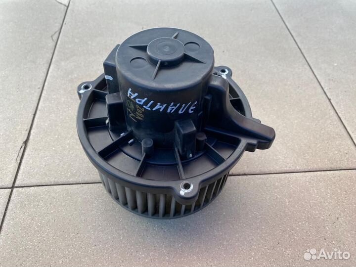 Моторчик печки Hyundai Elantra 3 XD