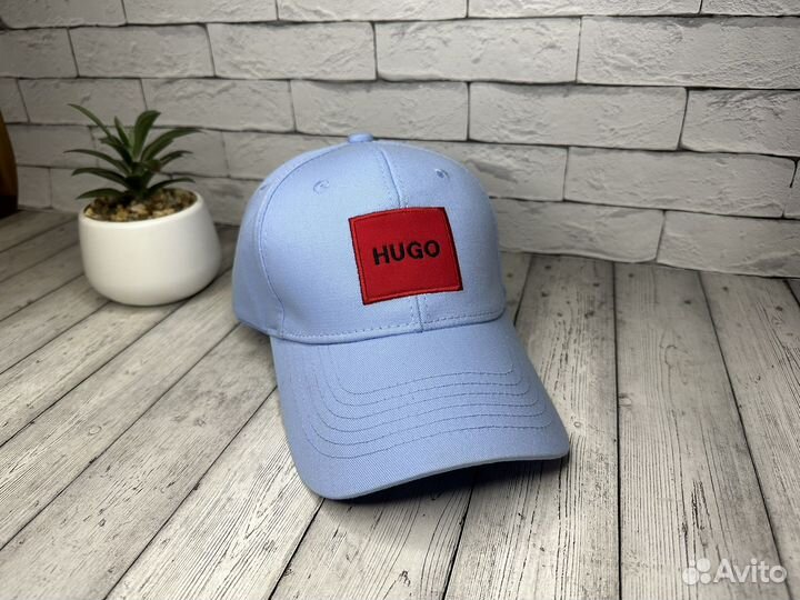 Бейсболка женская hugo boss