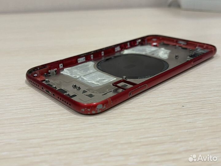 Корпус iPhone XR битый