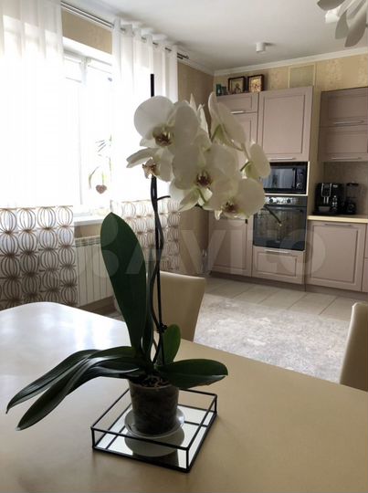 4-к. квартира, 127 м², 5/5 эт.