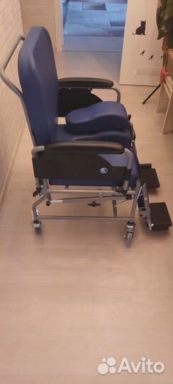 Кресло-стул на колесиках Vermeiren 9303