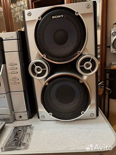 Музыкальный центр sony.это супер крутая сонька