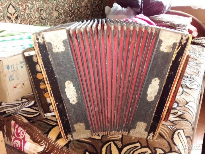 Продается гармонь