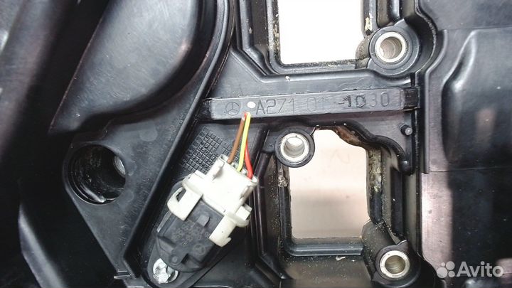 Крышка клапанная двс Mercedes C W203, 2005