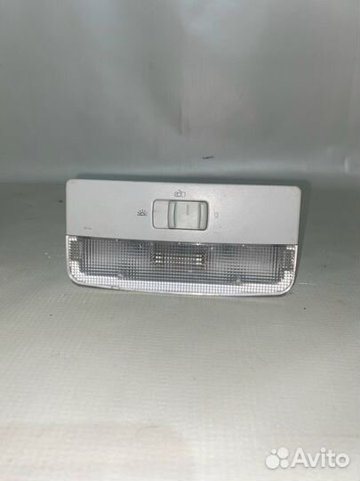 Volkswagen Polo 09- Плафон салона 461