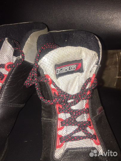 Лыжные ботинки