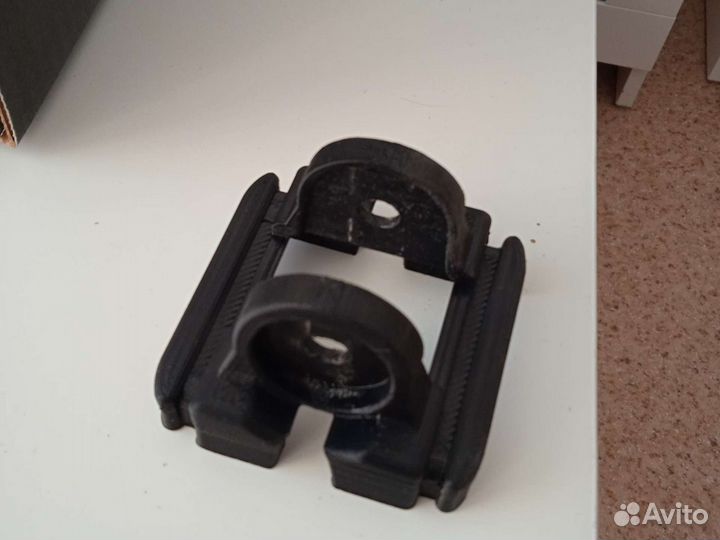 Защита ушей на катушку equinox 600/800